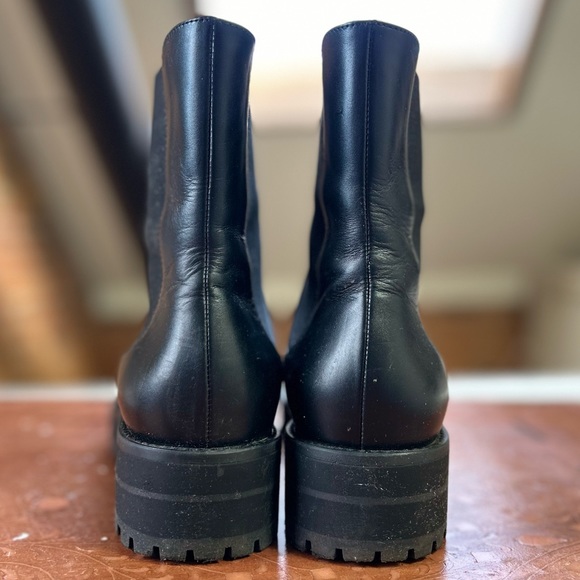 STUART WEITZMAN Mckenzee Leather Chelsea Boots in Black Chunky 90s Y2K Booties - Picture 9 of 15